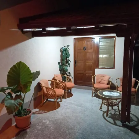 Kucica U Vranju Apartment *